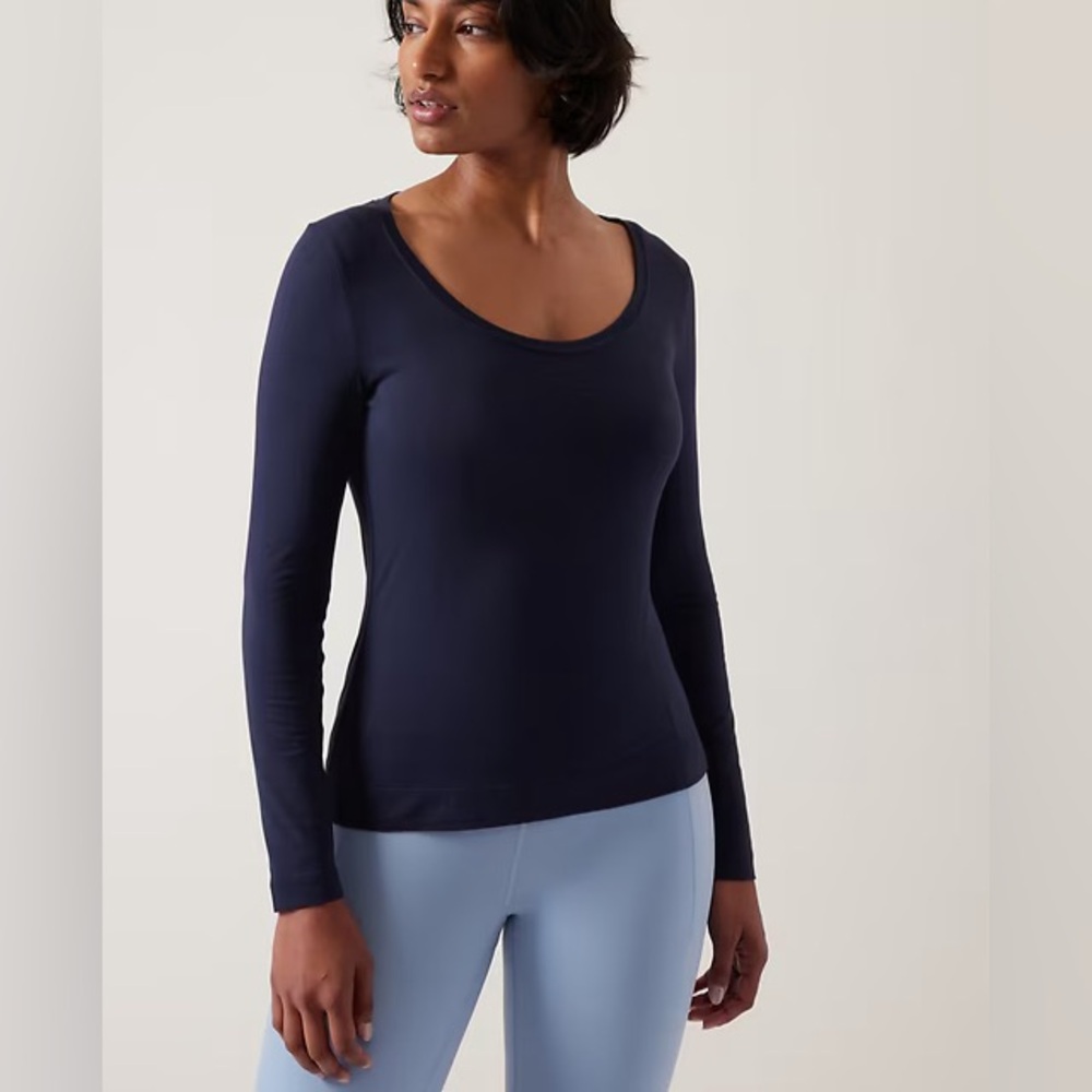 ❤️ATHLETA Outbound Scoop-Neck Top Navy